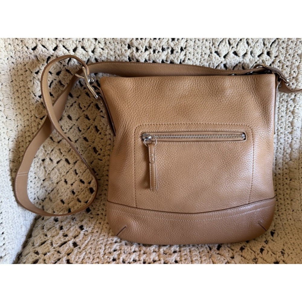 Authentic Bag Coach Tan Pebbles Leather Cross Body 11"x10.5"1" L0693-F08796